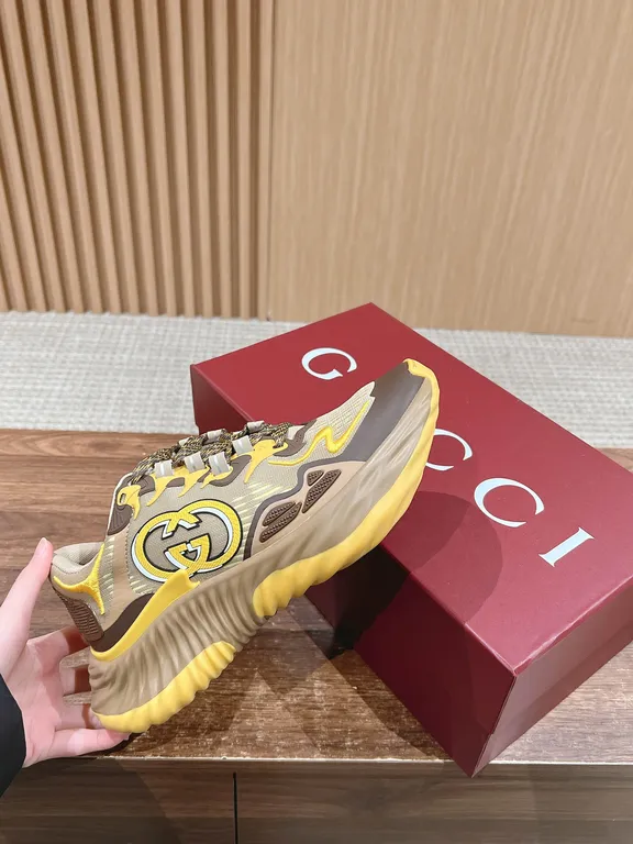 Gucci Shoe 